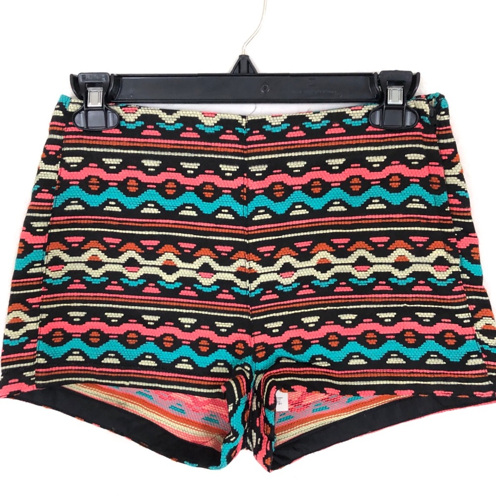 NWT | H&M Women’s Coachella Aztec Shorts | Size 4
